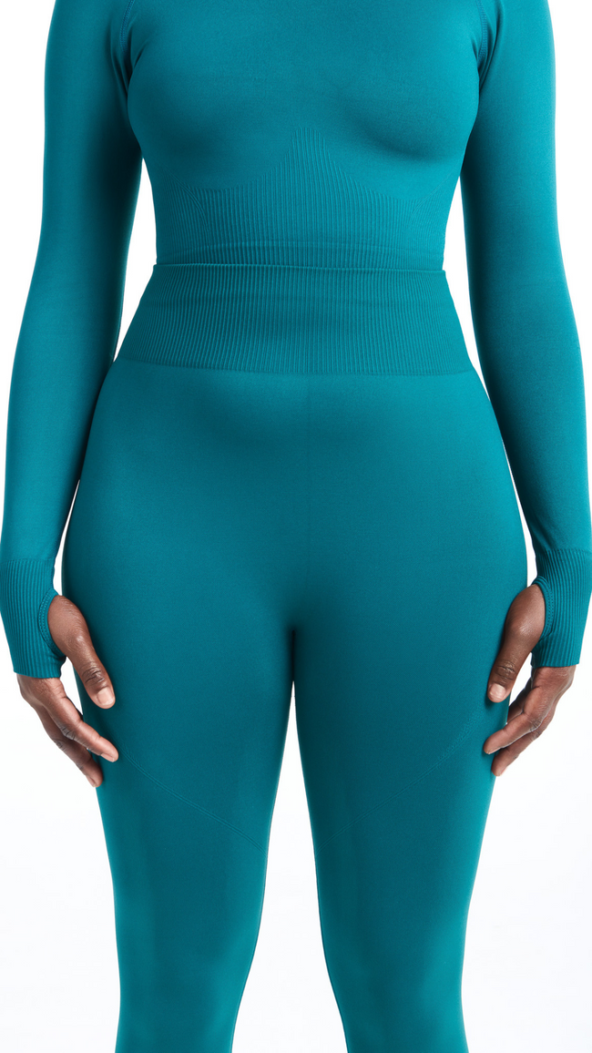 Close front view of Shavo legging. Matching Shavo Long Sleeved top is also pictured.