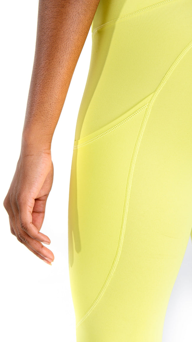 Close view of Ansa Legging pocket - Citron